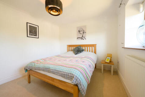 Yew Tree Close-5