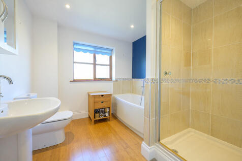 Yew Tree Close-11
