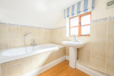 Yew Tree Close-4
