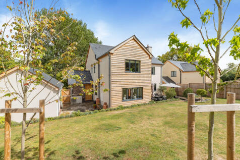 8662286-exterior0...