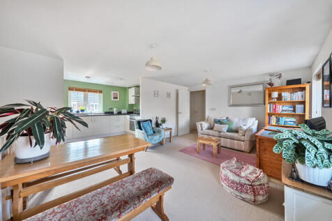 1305935-5-684bed3...