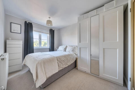 1358841-4-68d1642...