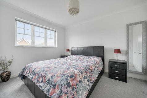 1362893-19-68de5c...