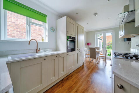 1371434-9-68f6738...