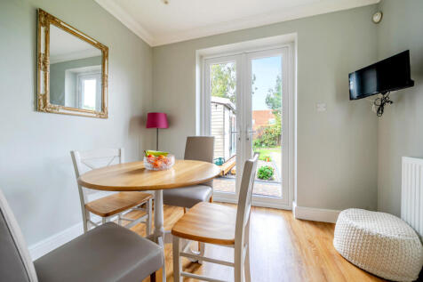 1371434-5-68f6730...