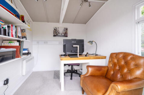 1371434-1-68f672a...