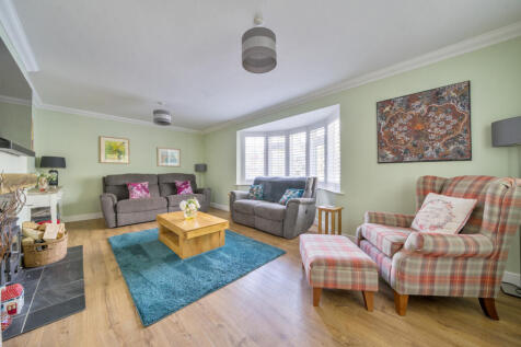 1373216-8-68ff707...