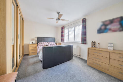 1373216-18-68ff71...