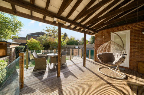 1373216-5-68ff697...