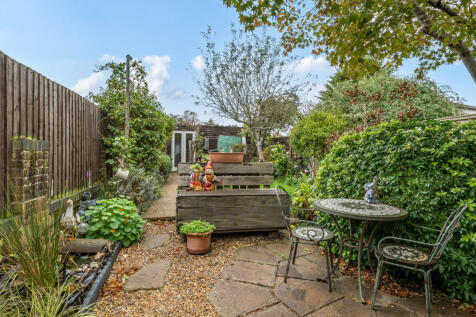 1374111-7-69023c4...