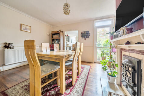 1374111-28-69023c...