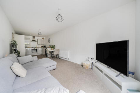 1373203-5-69022bd...