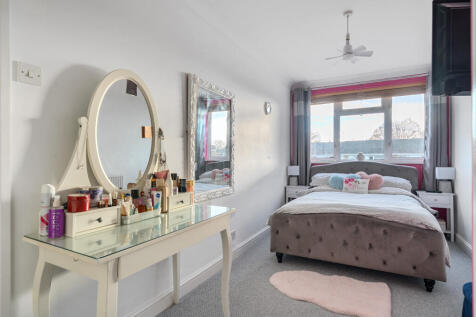 1376211-16-690a25...