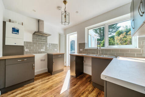 1340419-1-689f54b...