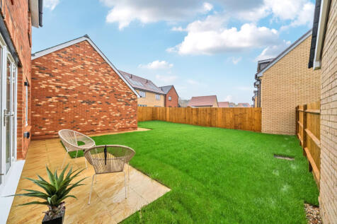 1386419-5-692d90a...