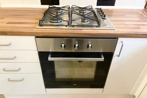 Hob oven 
