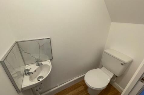 Downstairs wc