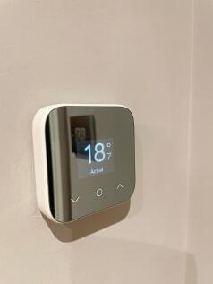 Remote thermostat