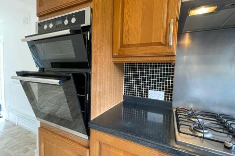 Oven
