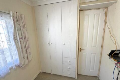 Bed 2 wardrobes