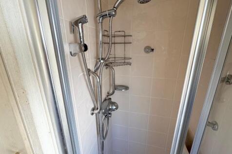 Shower cubicle
