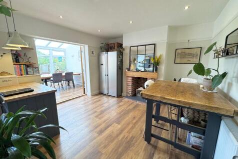 Dining/ family area
