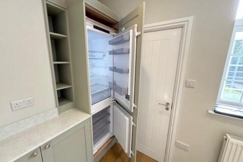 Fridge freezer