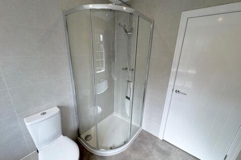 Shower cubicle 