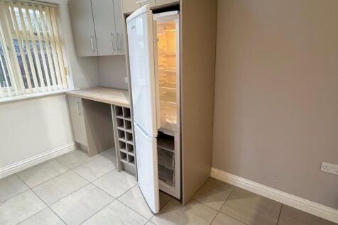 Fridge freezer