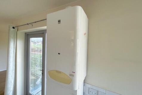 Combi boiler