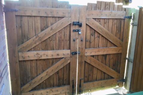 Double gates 