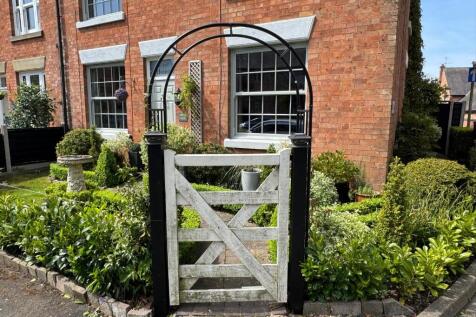 Gate