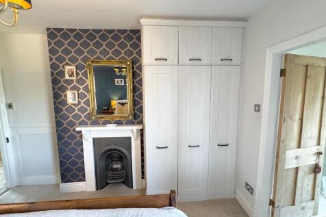Fitted wardrobes