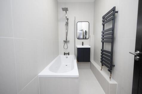 3-19 Bathroom