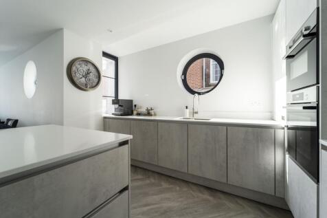 Kitchen (2)