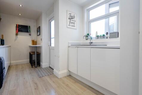 Kitchen (1)