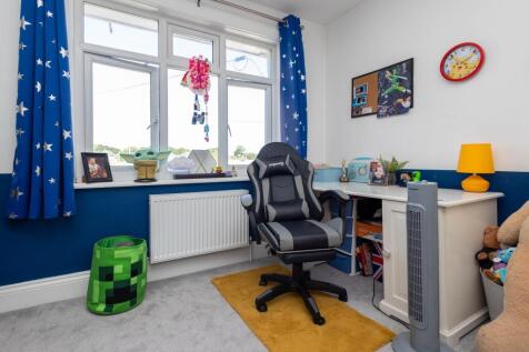 Bedroom2 (2)