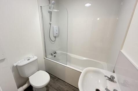 f1 bathroom