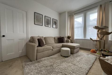 Lounge 3
