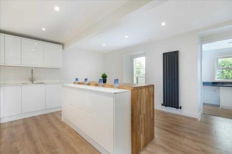 Kitchen / Dining