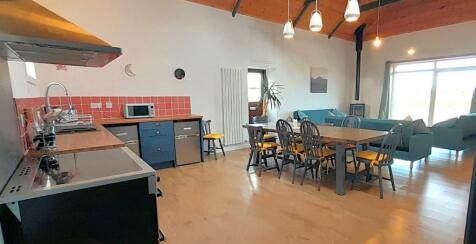 BH KITCHEN DINING ROOM