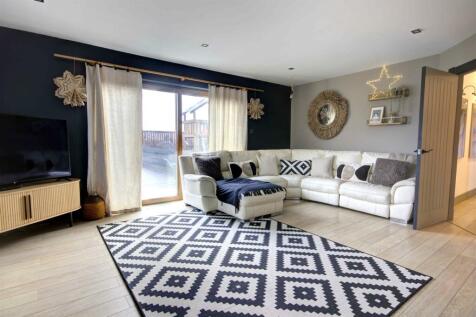 SITTING AREA