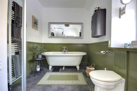 EN SUITE