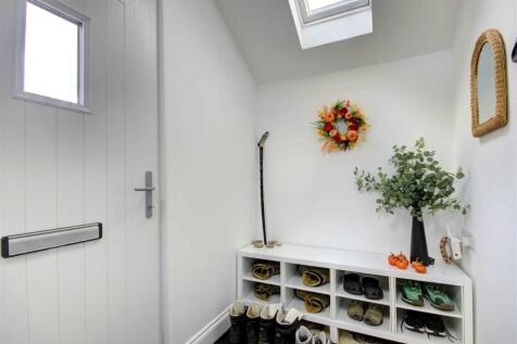 ENTRANCE PORCH