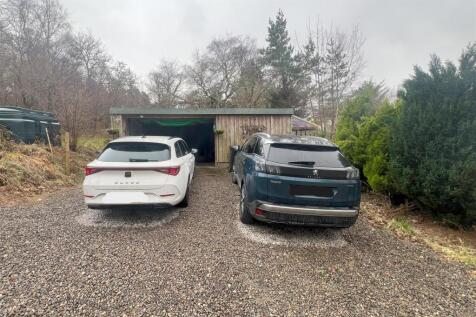 GARAGE &amp; PARKING