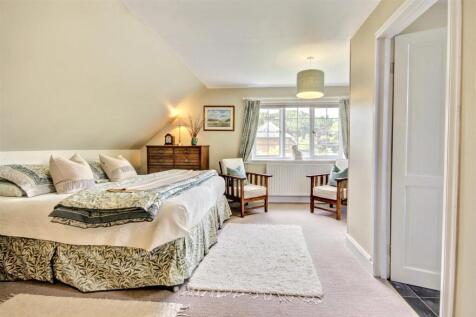 PRINCIPLE BEDROOM