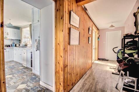 REAR HALLWAY