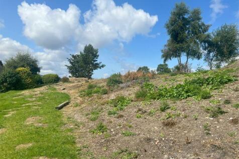 BUILDING PLOT