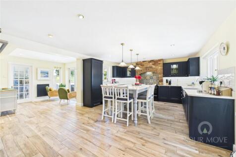 Kitchen/Family/Diner