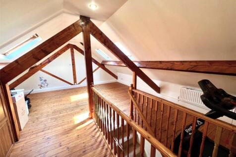 Loft Room/Lounge